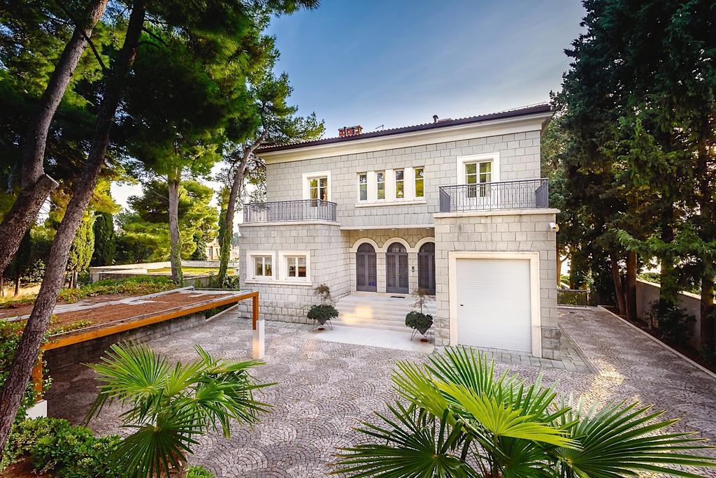 Villa Diocletian สปลิท ภายนอก รูปภาพ