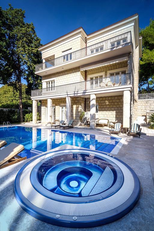 Villa Diocletian สปลิท ภายนอก รูปภาพ